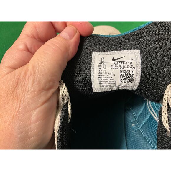 Men's Nike Tech Hera Size 12 New in Box FJ9532-110 Lt Orewood Brown/Black - Picture 6 of 11